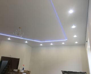 Многоуровневые натяжные потолки