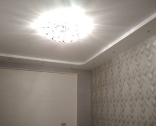 Многоуровневые натяжные потолки