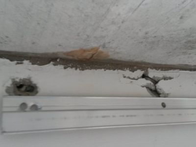 На сколько уменьшится помещение после установки натяжного потолка?